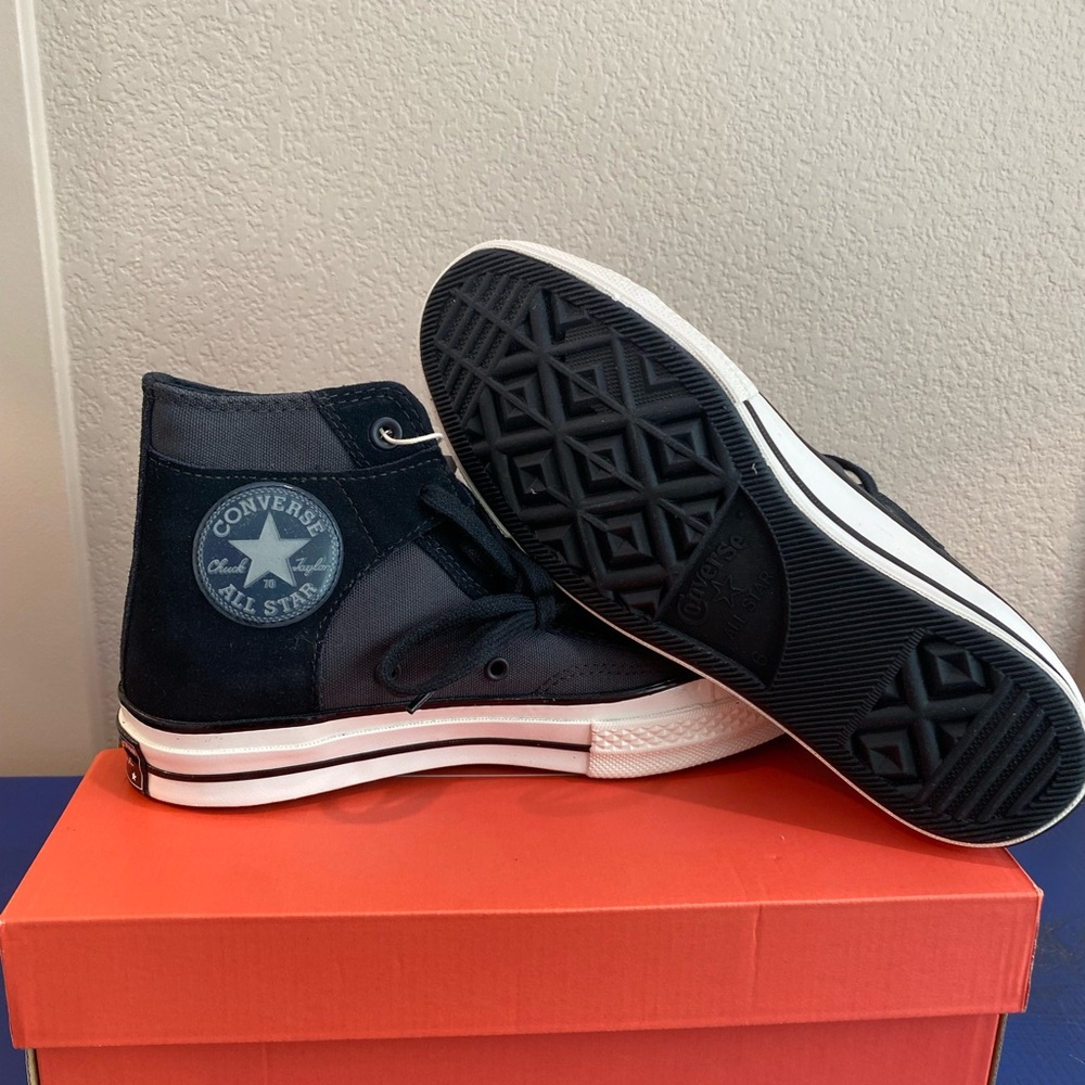 (NEW) Converse CHUCK 70 HI Monochrome High-Top Sneakers. Beautiful and timeless. - Picture 8 of 8